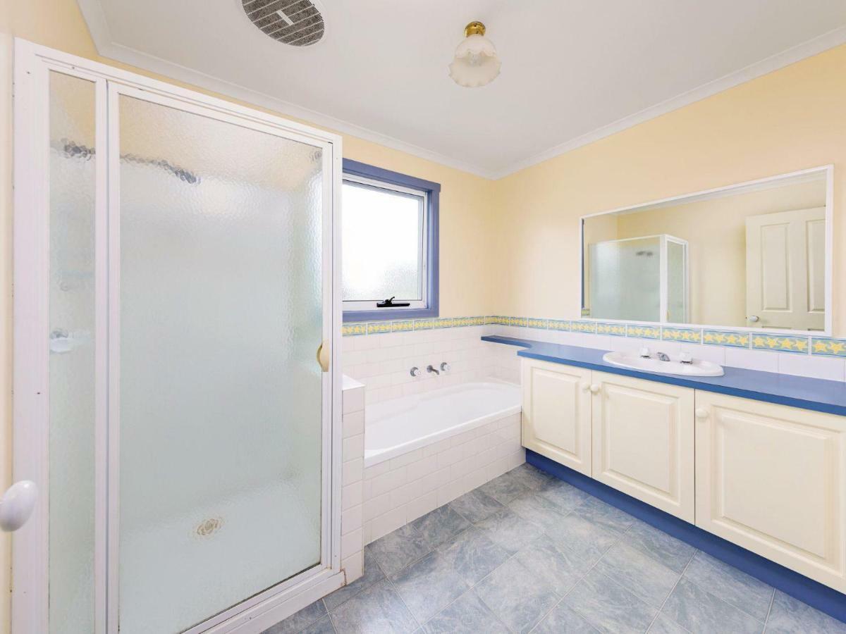 Beach Breeze Apartment Port Fairy Exterior photo