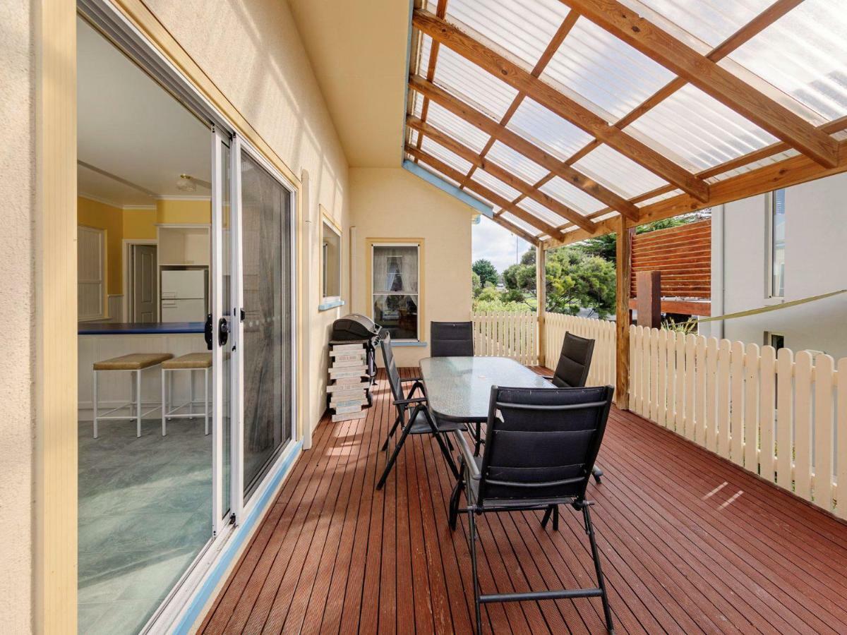 Beach Breeze Apartment Port Fairy Exterior photo