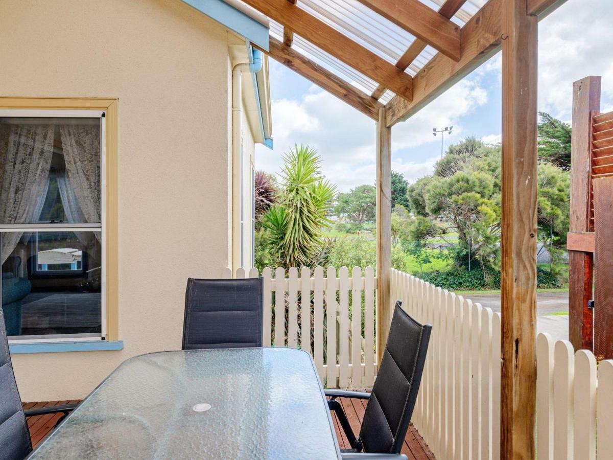 Beach Breeze Apartment Port Fairy Exterior photo