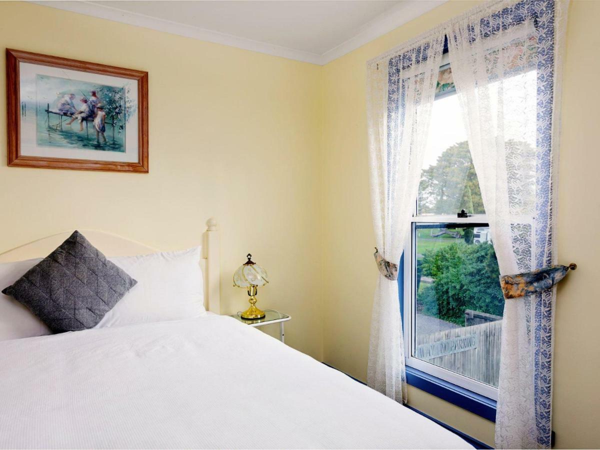 Beach Breeze Apartment Port Fairy Exterior photo